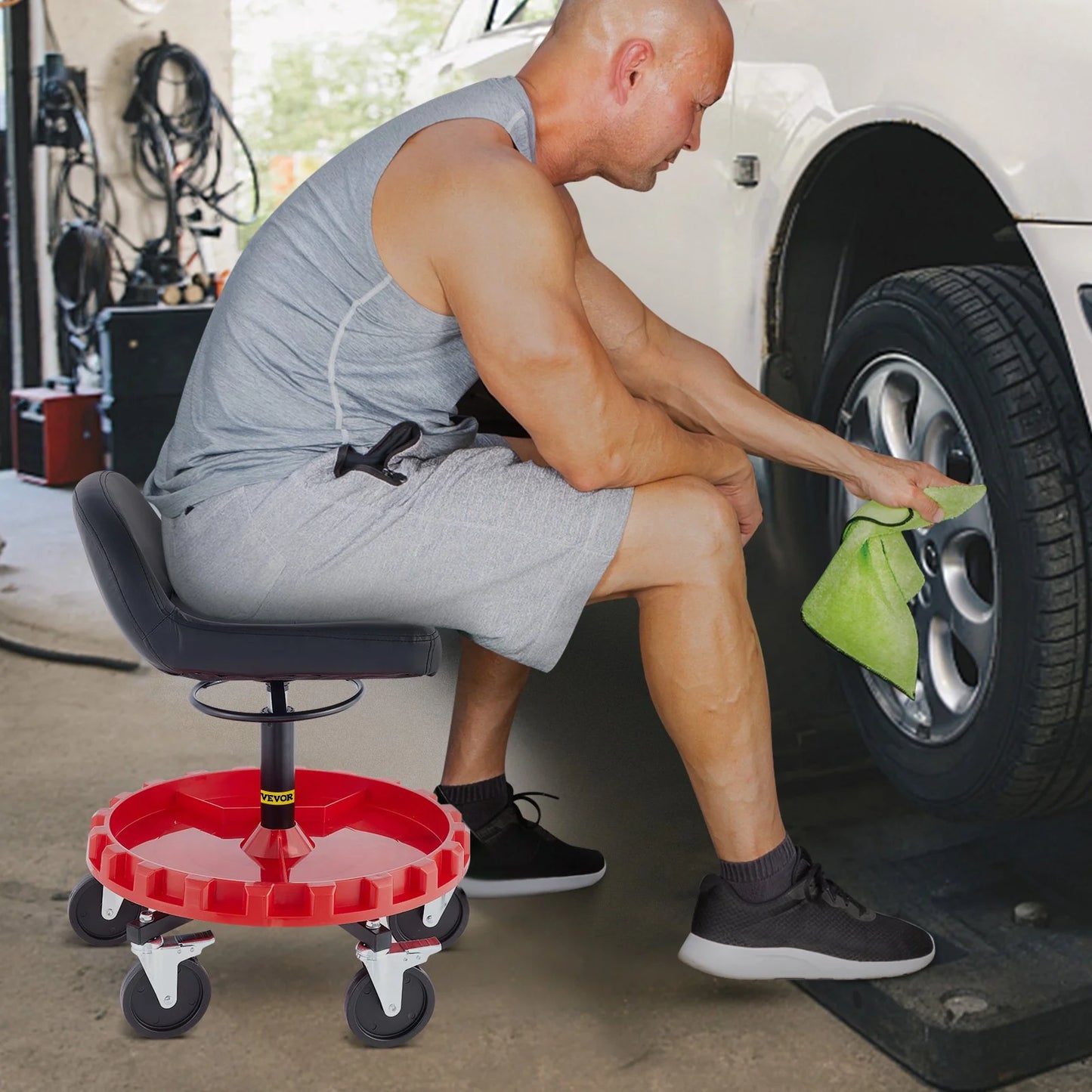 VEVOR Shop Stool, 300 LBS Rolling Garage Stool, 18¡± to 23¡± Adjustable Height Mobile Rolling Gear Seat, round Tray Garage Pneumatic Stool, All-Terrain 5\ Casters with Two Brakes Mechanic Seat